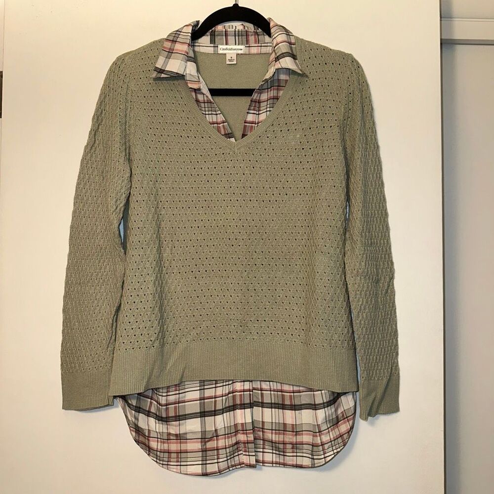 Croft & Barrow Women’s Small Green Sweater with Collared Plaid Flannel Layer EUC